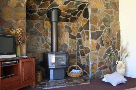 Lakes Entrance Waverley House Cottages - Accommodation Batemans Bay 5