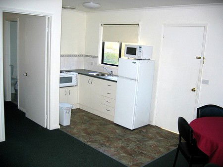 A Line Holiday Village - Accommodation Batemans Bay 2