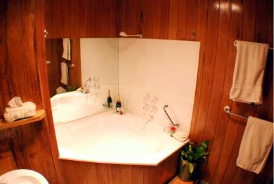 Weeroona - Accommodation Batemans Bay 3