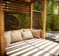 Lake House - Accommodation Batemans Bay