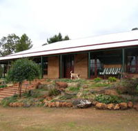 Yayl Lodge Bed  Breakfast - Accommodation Batemans Bay
