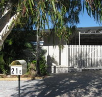 Beach Units Tannum Sands - Accommodation Batemans Bay