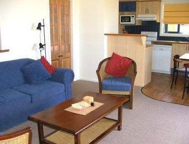 Club Yamba Luxury Villas - Accommodation Batemans Bay 3