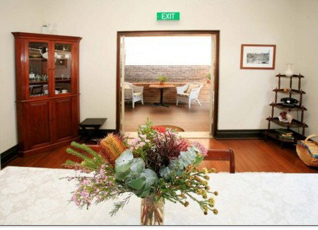 The Bank Guest House & Tellers Restaurant - Accommodation Batemans Bay 4