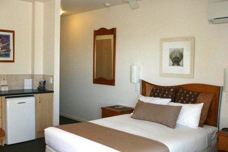 Yamba Beach Motel - Accommodation Batemans Bay 0