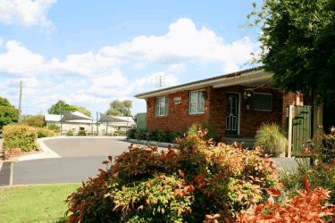 Cadman Apartments - Accommodation Batemans Bay 0