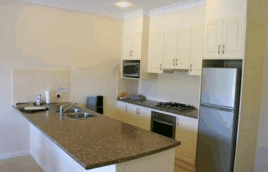 Cadman Apartments - Accommodation Batemans Bay 3
