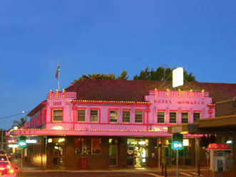 Monarch Motel Hotel - Accommodation Batemans Bay