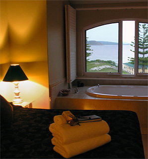 The Castlereagh 4 - Accommodation Batemans Bay 2
