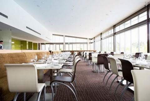 Crowne Plaza Hunter Valley - Accommodation Batemans Bay 7