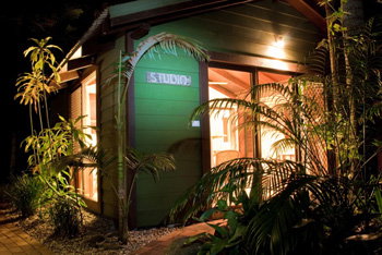 A Beach House At Byron - Accommodation Batemans Bay 4