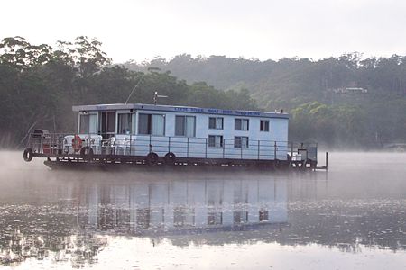 Clyde River Houseboats - Accommodation Batemans Bay 1
