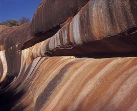Elachbutting Rock - Accommodation Batemans Bay 0