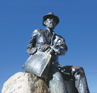 Paddy Hannans Statue - Accommodation Batemans Bay
