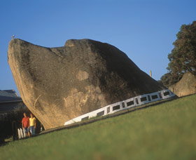 Dog Rock - Accommodation Batemans Bay 0