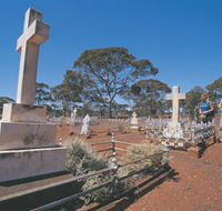 Old Pioneer Cemetery Coolgardie - Accommodation Batemans Bay