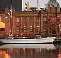 May Queen - Accommodation Batemans Bay