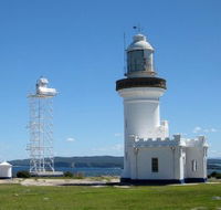 Point Perpendicular Lighthouse and Lookout - Accommodation Batemans Bay