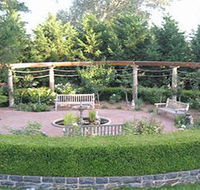 Athol Gardens - Accommodation Batemans Bay