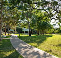 Millennium Esplanade and Tannum Sands Beach - Accommodation Batemans Bay