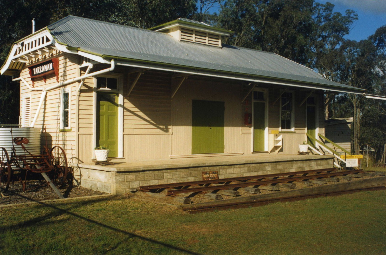 Yarraman QLD Accommodation Batemans Bay
