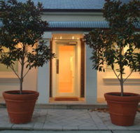 Australian Galleries - Roylston Street - Accommodation Batemans Bay
