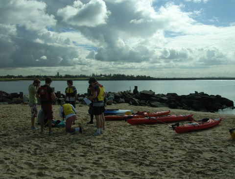 Newcastle Kayak Tours - Accommodation Batemans Bay 3