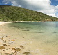 Connie Bay on Keswick Island - Accommodation Batemans Bay