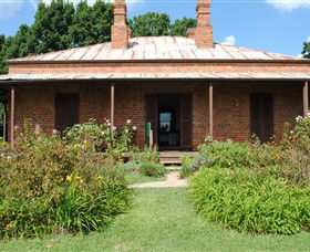 Lake View House - Accommodation Batemans Bay 1