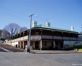 Wallendbeen Hotel - Accommodation Batemans Bay 0