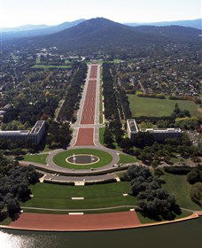 ANZAC Parade - Accommodation Batemans Bay 0