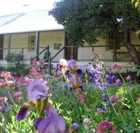 Raglan Gallery And Cultural Centre - Accommodation Batemans Bay