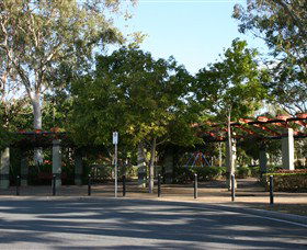 Logan Gardens - Accommodation Batemans Bay 1