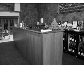 Roses Vineyard And Animal Farm - Accommodation Batemans Bay 0