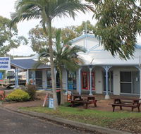 Laurieton Riverside Seafoods - Accommodation Batemans Bay