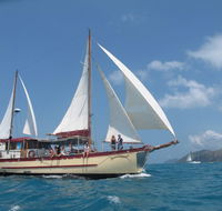 Adventure Cruise Dive and Outer Reef - Whitsundays Sailing Adventures - Accommodation Batemans Bay