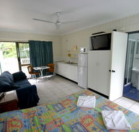 Tropical Palms Inn - Accommodation Batemans Bay