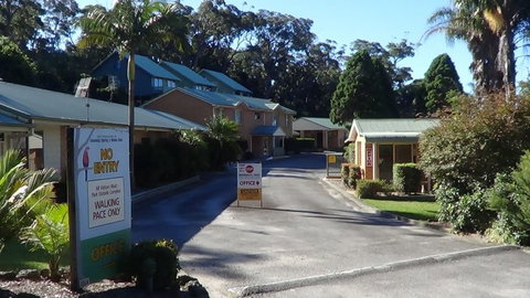 Sussex Inlet Holiday Centre - Accommodation Batemans Bay 2