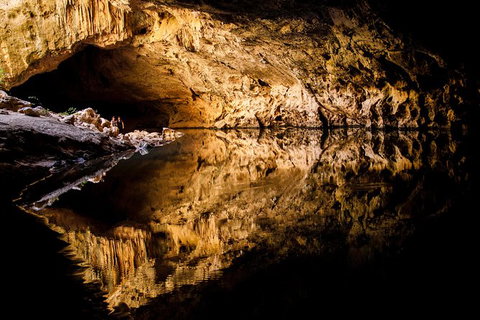 Amazing Windjana Gorge And Tunnel Creek Adventure From Broome - Accommodation Batemans Bay 0