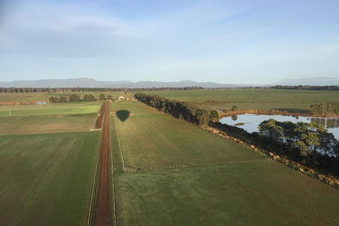 Hot Air Balloon Tasmania - Accommodation Batemans Bay 11