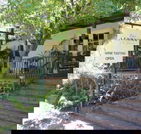 Barossa Valley Wineries Tour with Tastings and Lunch from Adelaide - Accommodation Batemans Bay