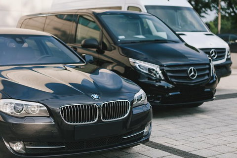 Adelaide Airport To Hotel Round-Trip Private Business Transfer - Accommodation Batemans Bay 0