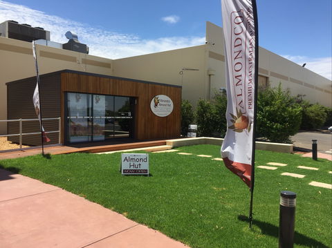 Almondco Almond Hut - Accommodation Batemans Bay 0