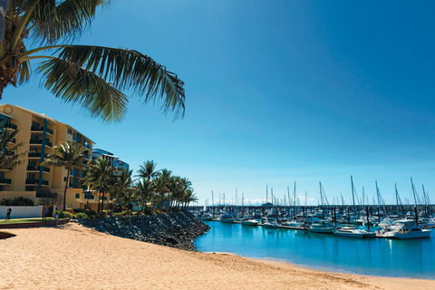Mackay Harbour Beach - Accommodation Batemans Bay 1