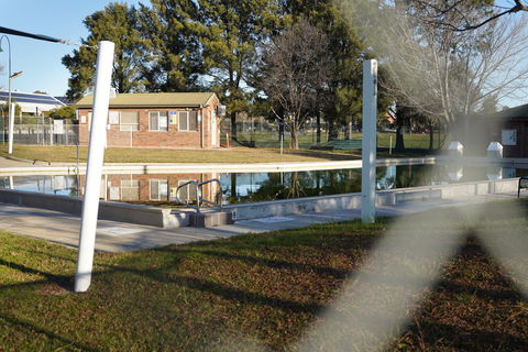 Bungendore Pool - Accommodation Batemans Bay 1