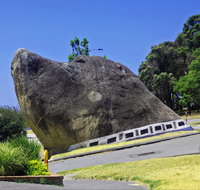 Dog Rock - Accommodation Batemans Bay