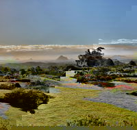 Glass House Mountains to Sunshine Coast Shores - Accommodation Batemans Bay