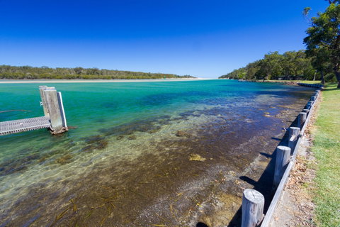 Sussex Inlet Entrance Beach - Accommodation Batemans Bay 0