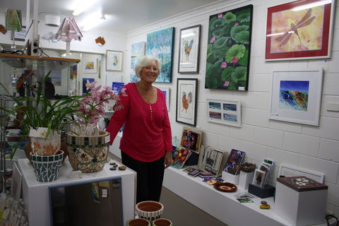The Gallery: Art And Craft - Accommodation Batemans Bay 0