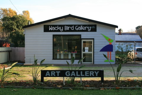 Wacky Bird Gallery - Accommodation Batemans Bay 0